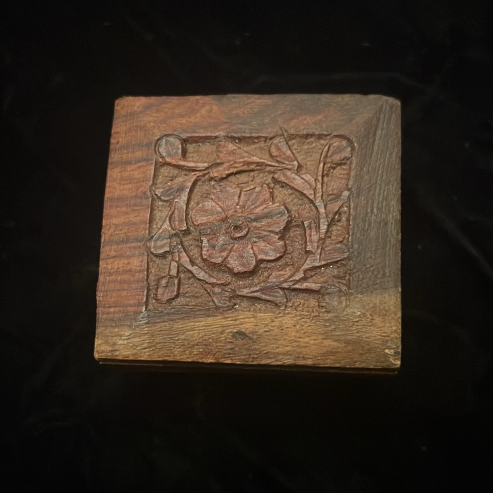VTG Handcrafted Carved Wooden Trinket Box 2.25" wide x 1.5" tall
